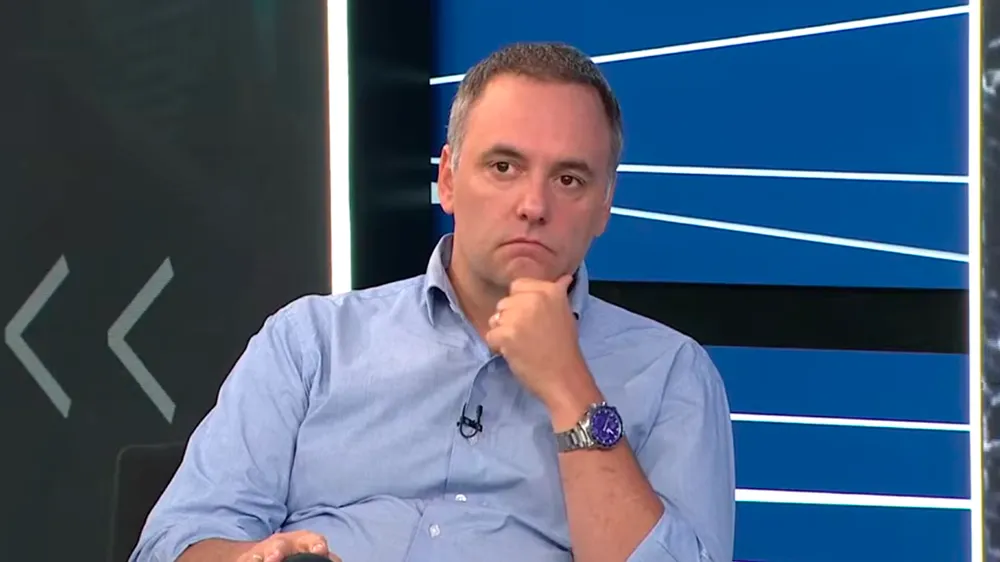 adorni-defendio-el-viaje-su-esposa-y-nego-irregularidades