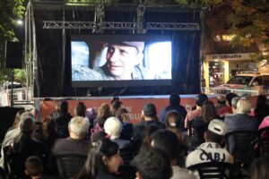 CINE BAJO LA LUNA