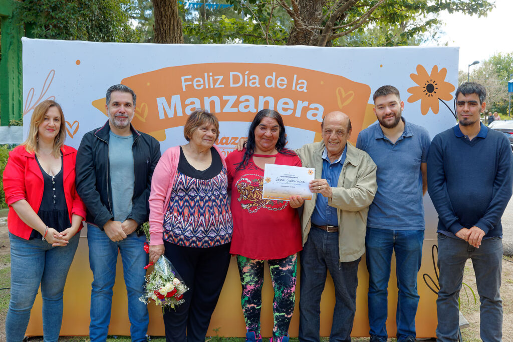 LAS MANZANERAS CUMPLIERON 30 AÑOS AL SERVICIO DE LOS VECINOS Y VECINAS (4)