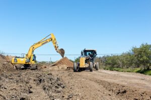 thumbnail_FINALIZARON LOS TRABAJOS DE SANEAMIENTO DEL CANAL PLUVIAL PADRE MUGICA (2)