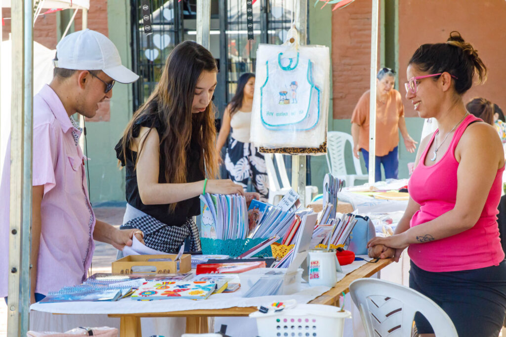 FERIA EMPRENDER BONITO, BUENO, BARATO Y BERAZATEGUENSE 2 (1)