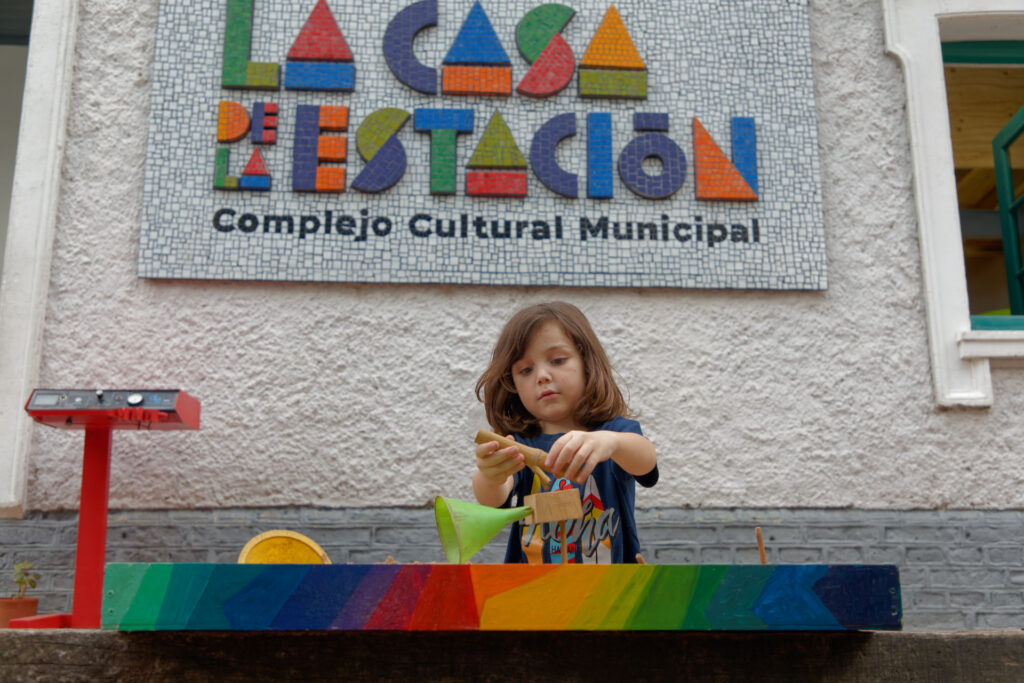 LA CASA DE LA ESTACIÓN RECIBIÓ EL OTOÑO CON ACTIVIDADES PARA LAS INFANCIAS 4