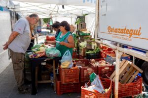 MERCADO VECINO