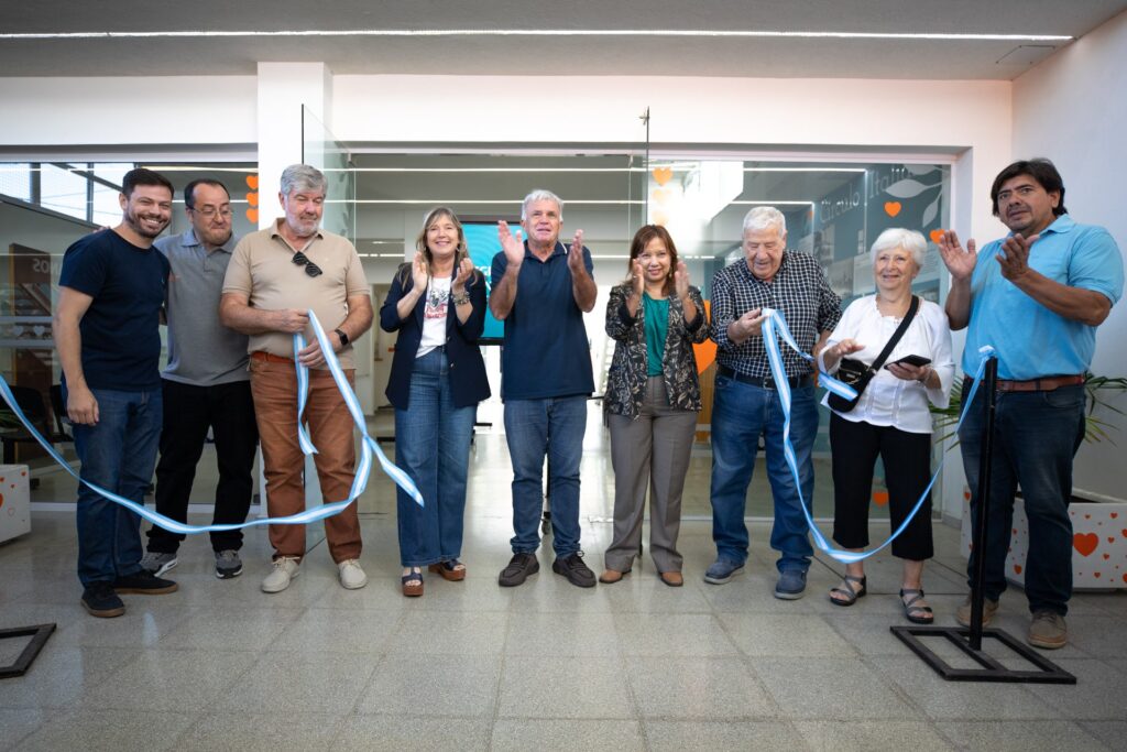 BALOR Y ÁLVAREZ RODRÍGUEZ INAUGURARON SEDE DEL REGISTRO PROVINCIAL DE LAS PERSONAS