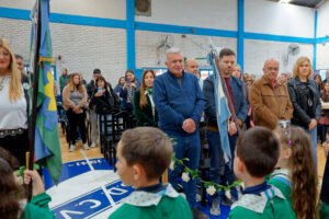Carlos Balor acompañó la celebración por los 40 años del Jardín de Infantes Caritas Alegres (1)